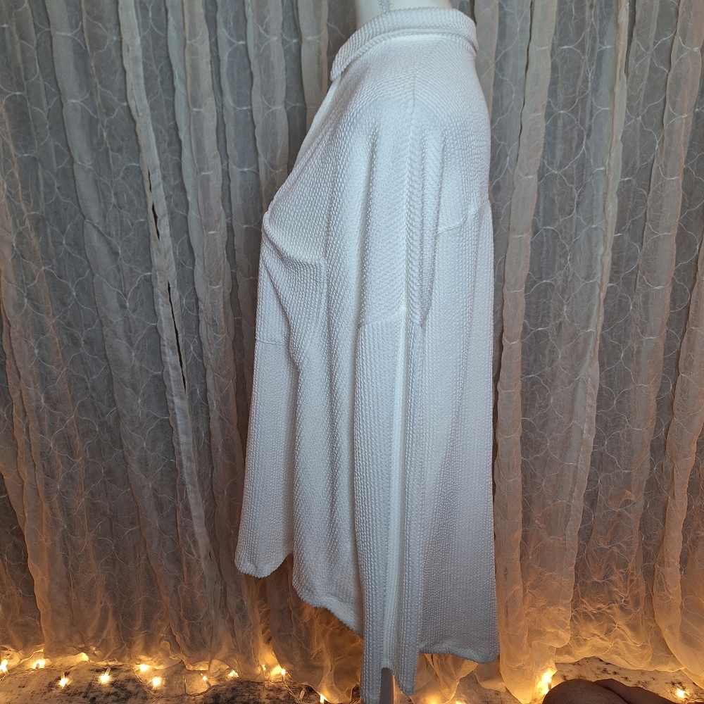 Blumin Apparel White Oversized High Low Button Down Shirt Shacket Cover Up - Picture 5 of 8